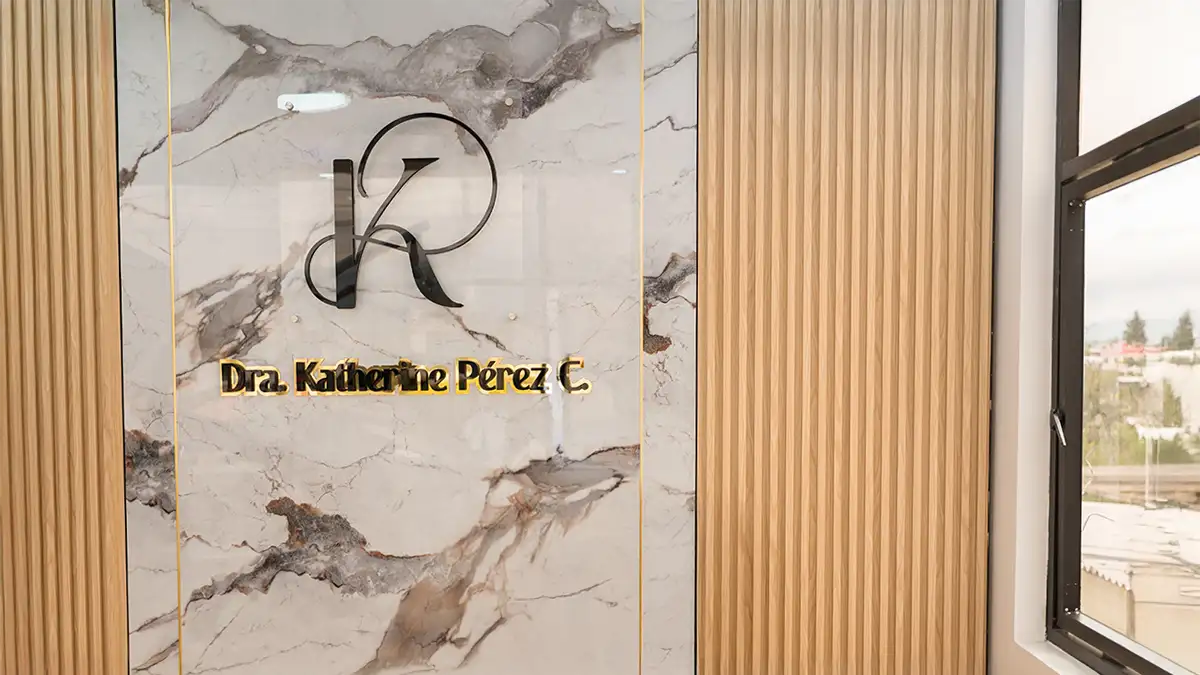 Odontólogo en ambato Dra, Kathy pérez