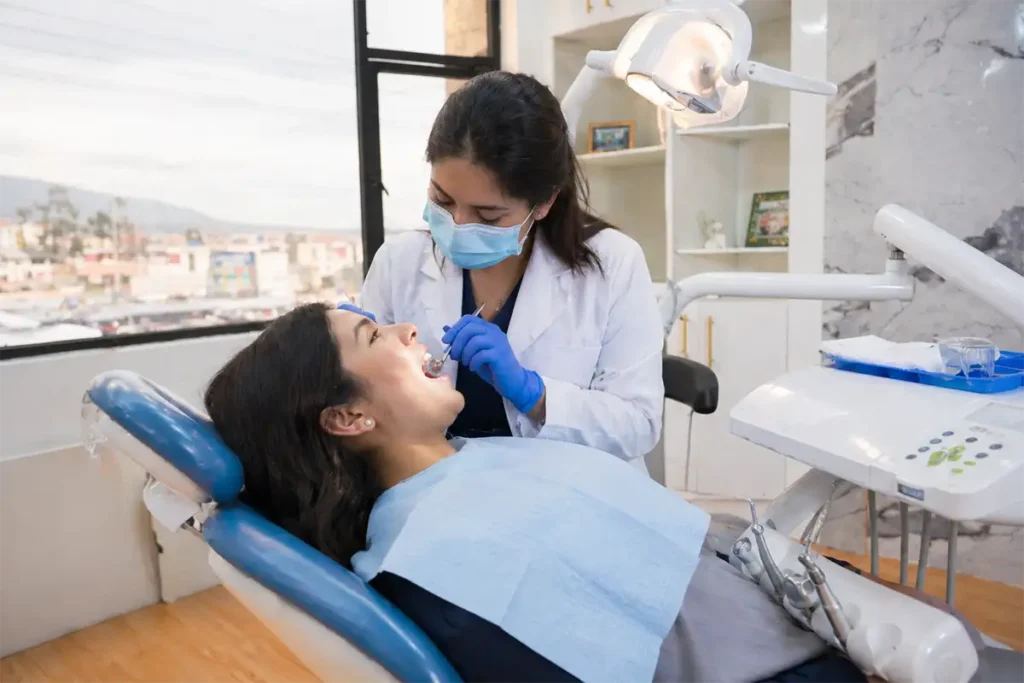 Odontólogo en Ambato